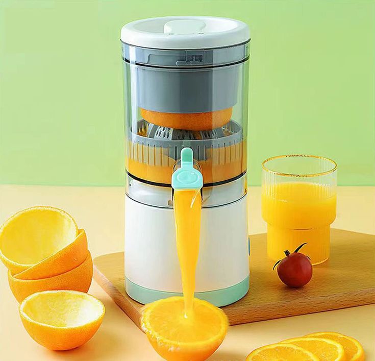 White portable USB rechargeable mini blender, 350ml
